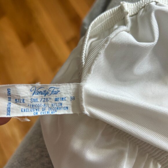 Vintage Vanity Fair White Nylon Half Slip Skirt - Picture 2 of 9